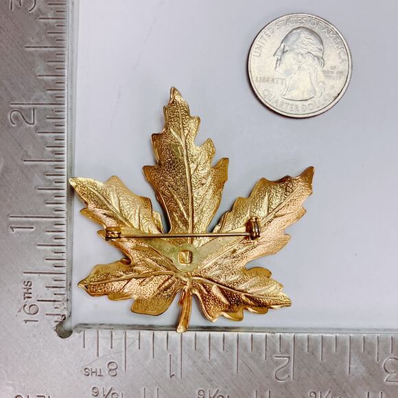 Vintage Gold Tone Maple Leaf Brooch Green Enamel Mid Century Autumn Fall Jewelry - Picture 11 of 11